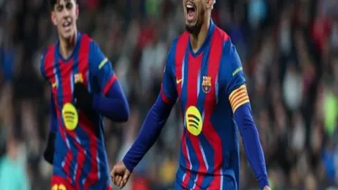 【狂欢周日，赛事盛宴！连胜计划，一触即发，挑战巅峰】